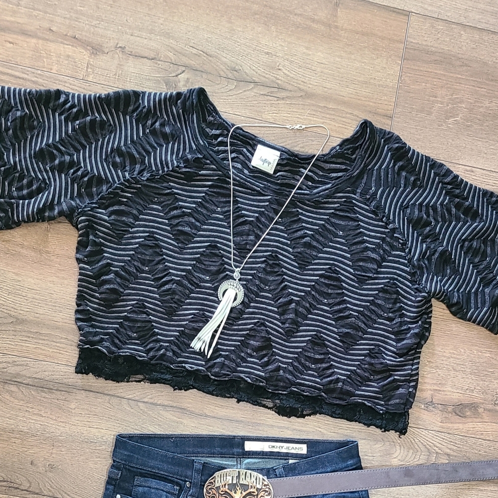 Gently Worn - DAYTRIP- striped Cropped top - Lace Embellished- Size M